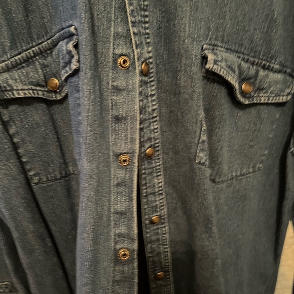 Faded glory vintage denim snap button long sleeve - Picture 2 of 8